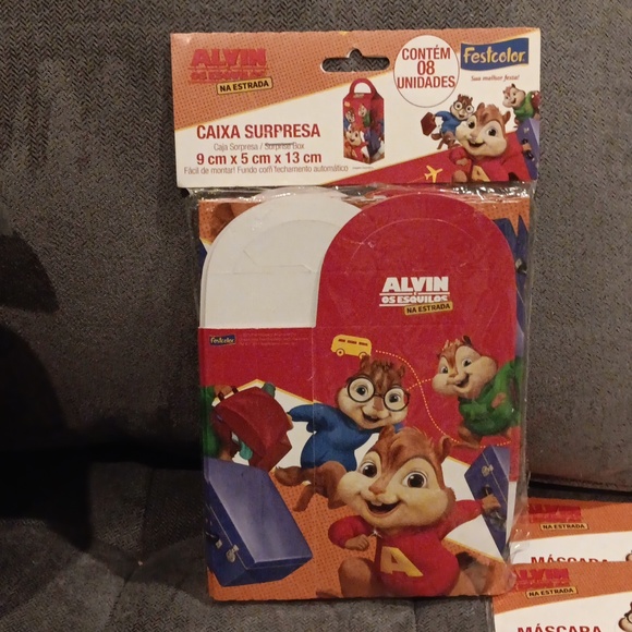 ALVIN & CHIPMUNKS Themed Kids Party Decorations - Picture 2 of 6